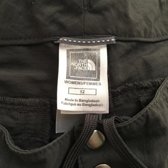 North face shorts - Picture 5 of 5